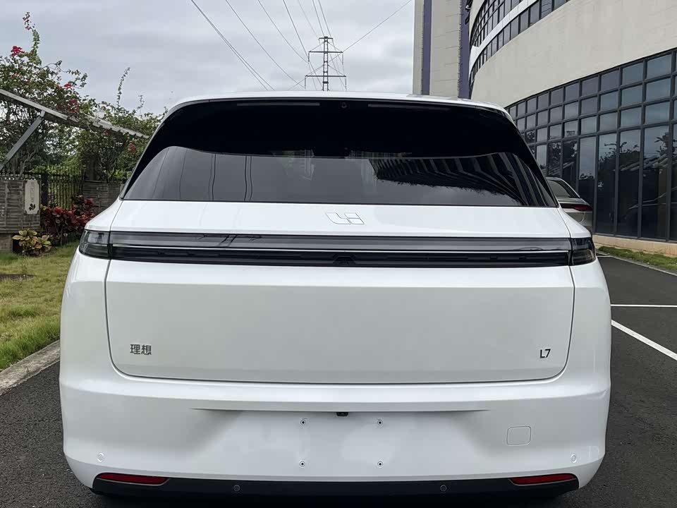 Li Auto Ideal L7