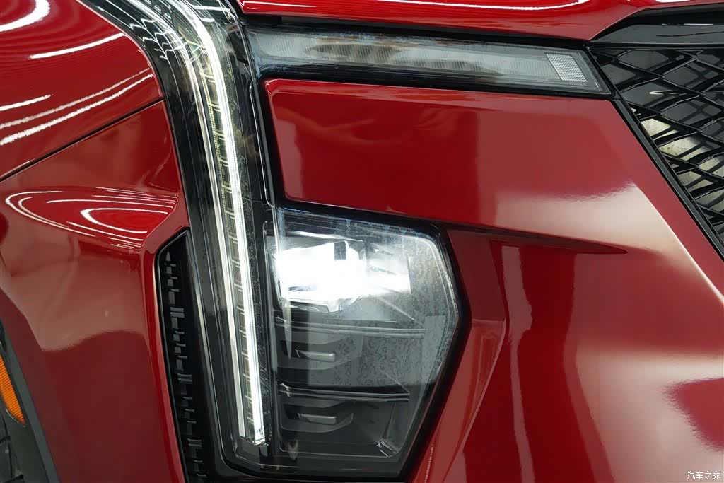 Cadillac XT4, 2023 10