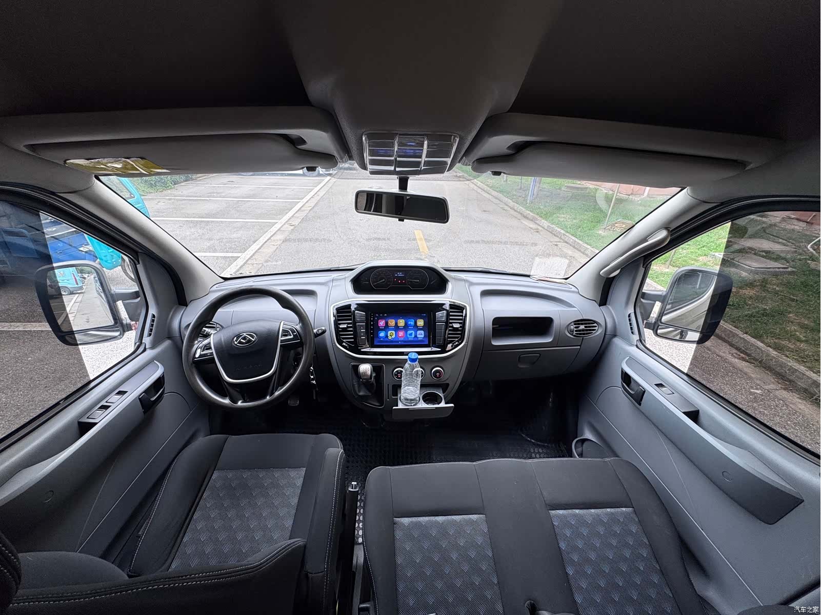 Maxus V80, 2022 21