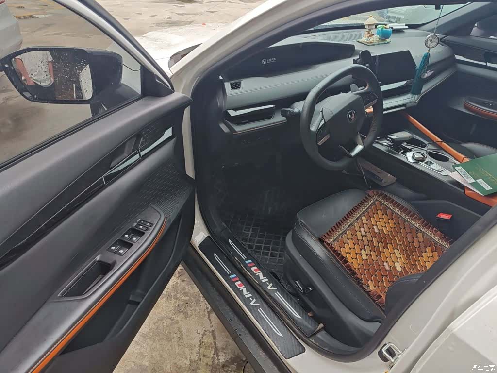 Changan UNI-V, 2022 14