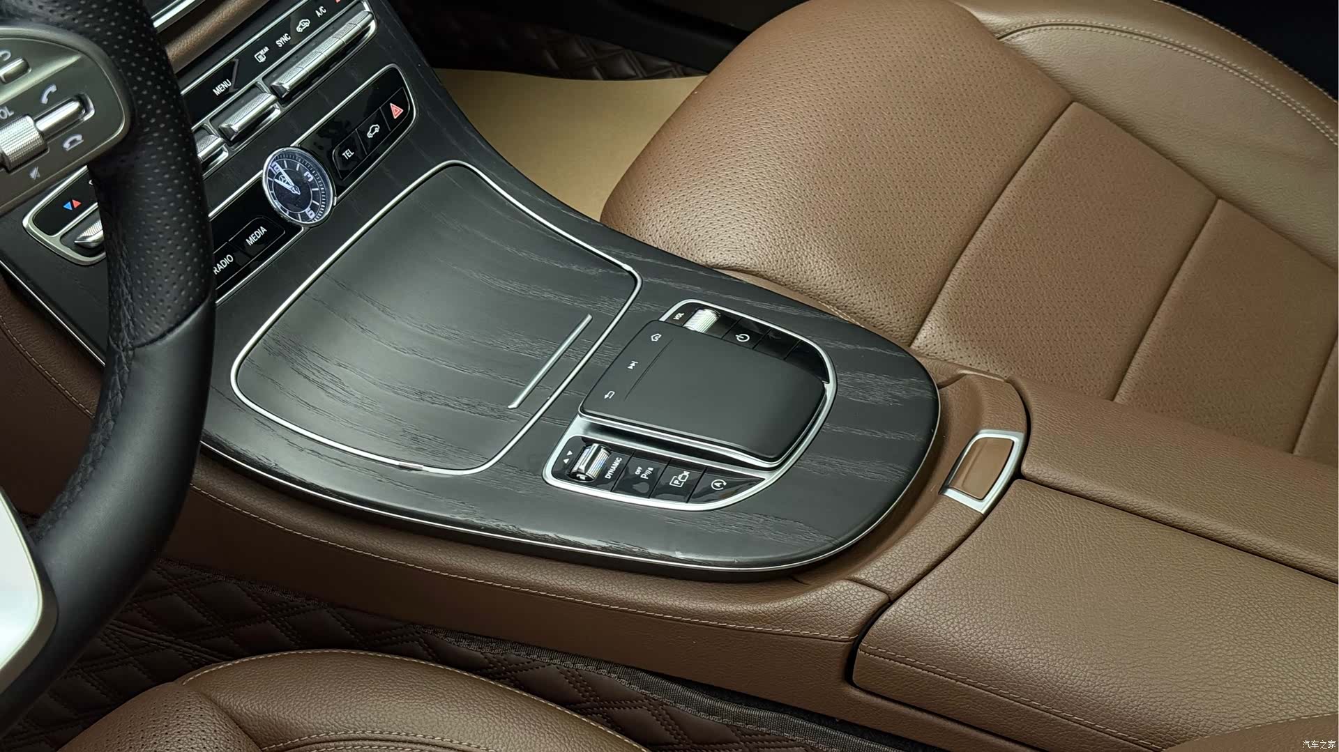 Mercedes-Benz E-Class, 2019 9