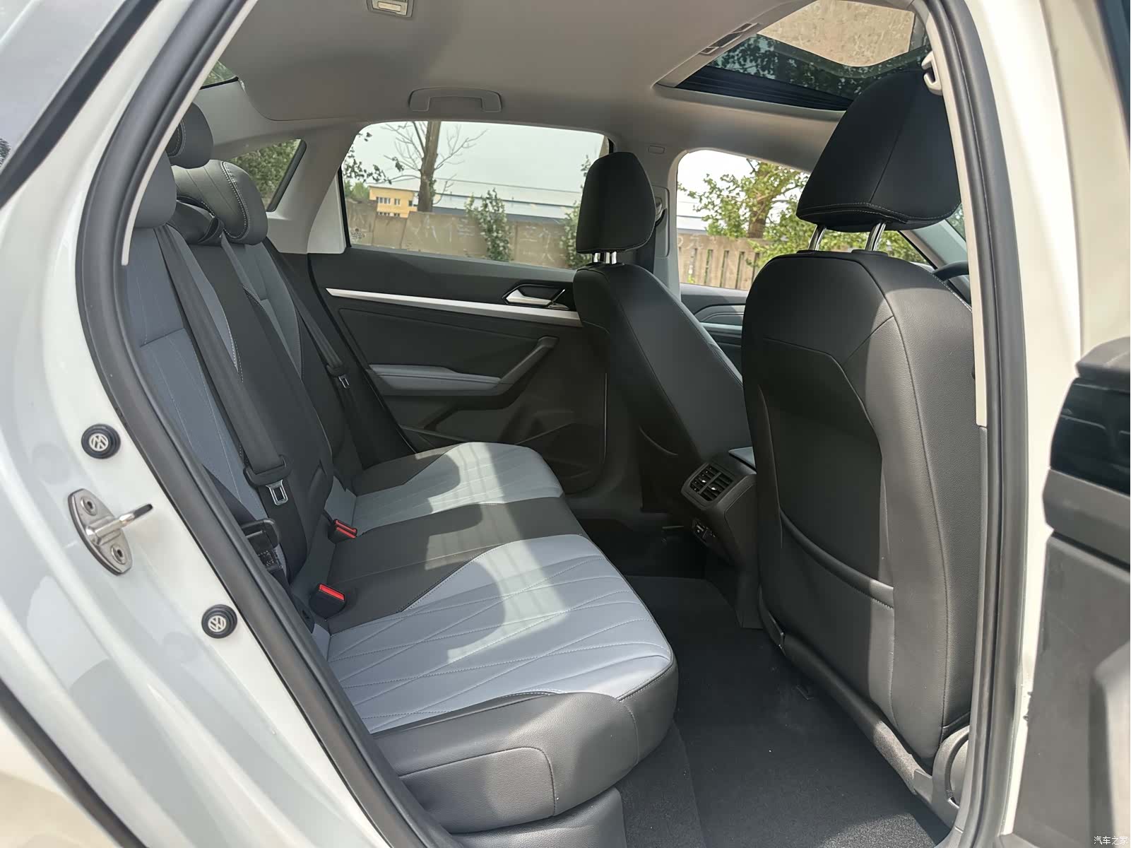 Volkswagen Lavida, 2023 16