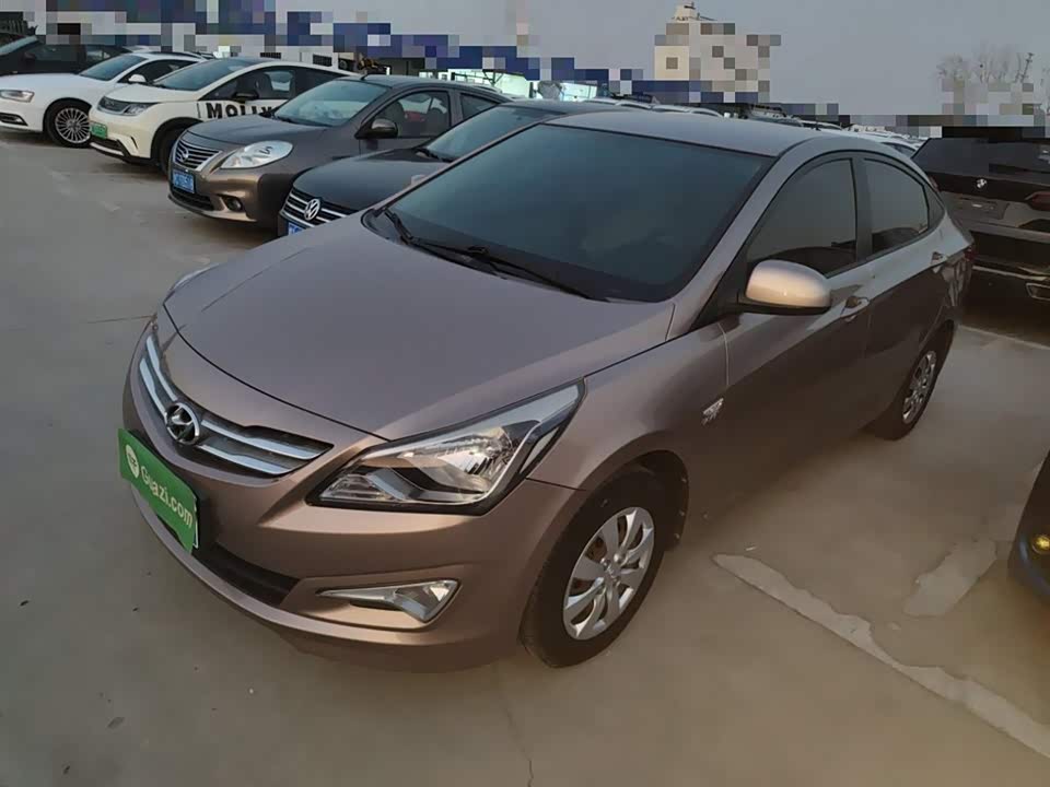 Hyundai Rena