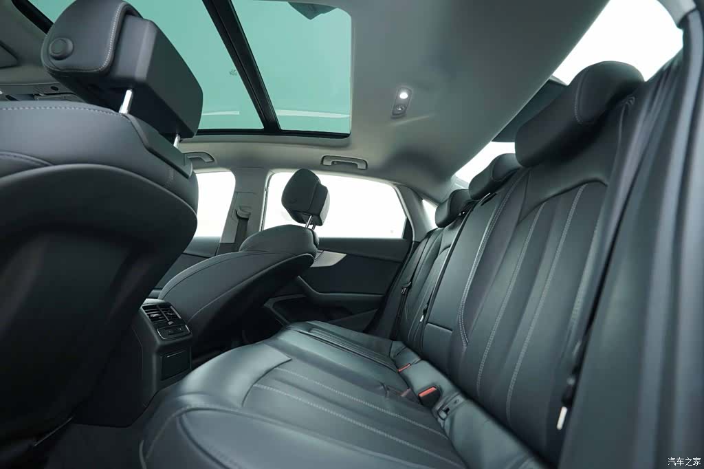 Audi A4L, 2023 20