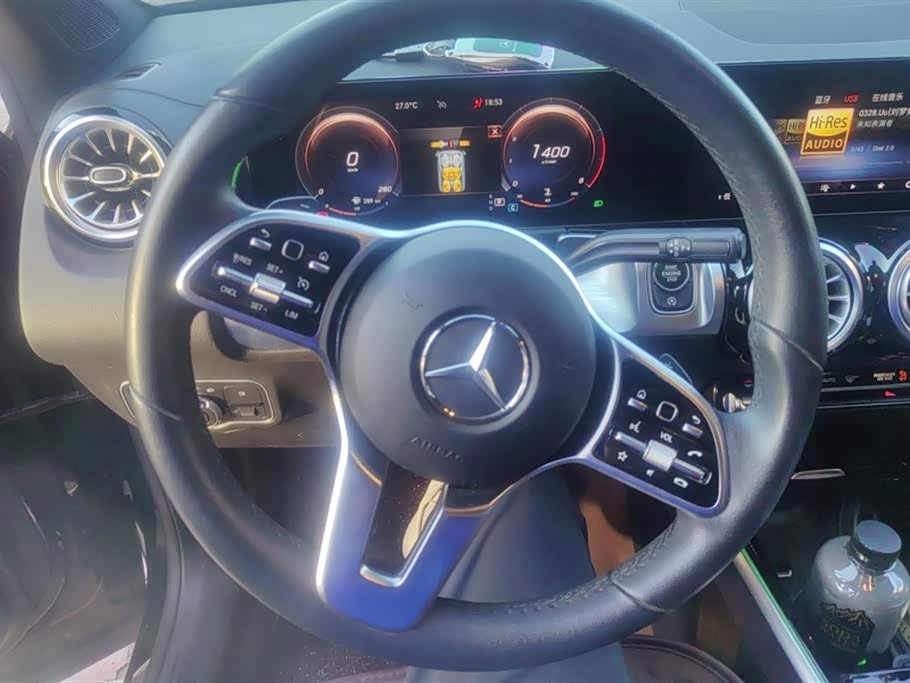 Mercedes-Benz GLB Mercedes-Benz GLB