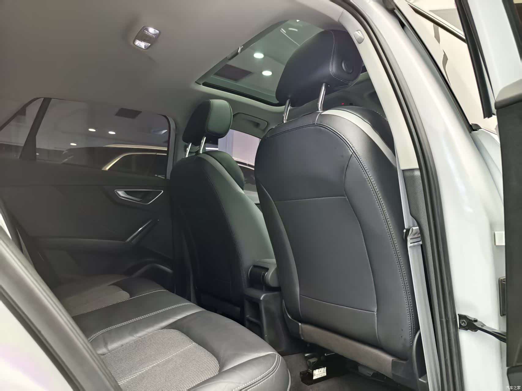 Audi Q2L, 2021 11