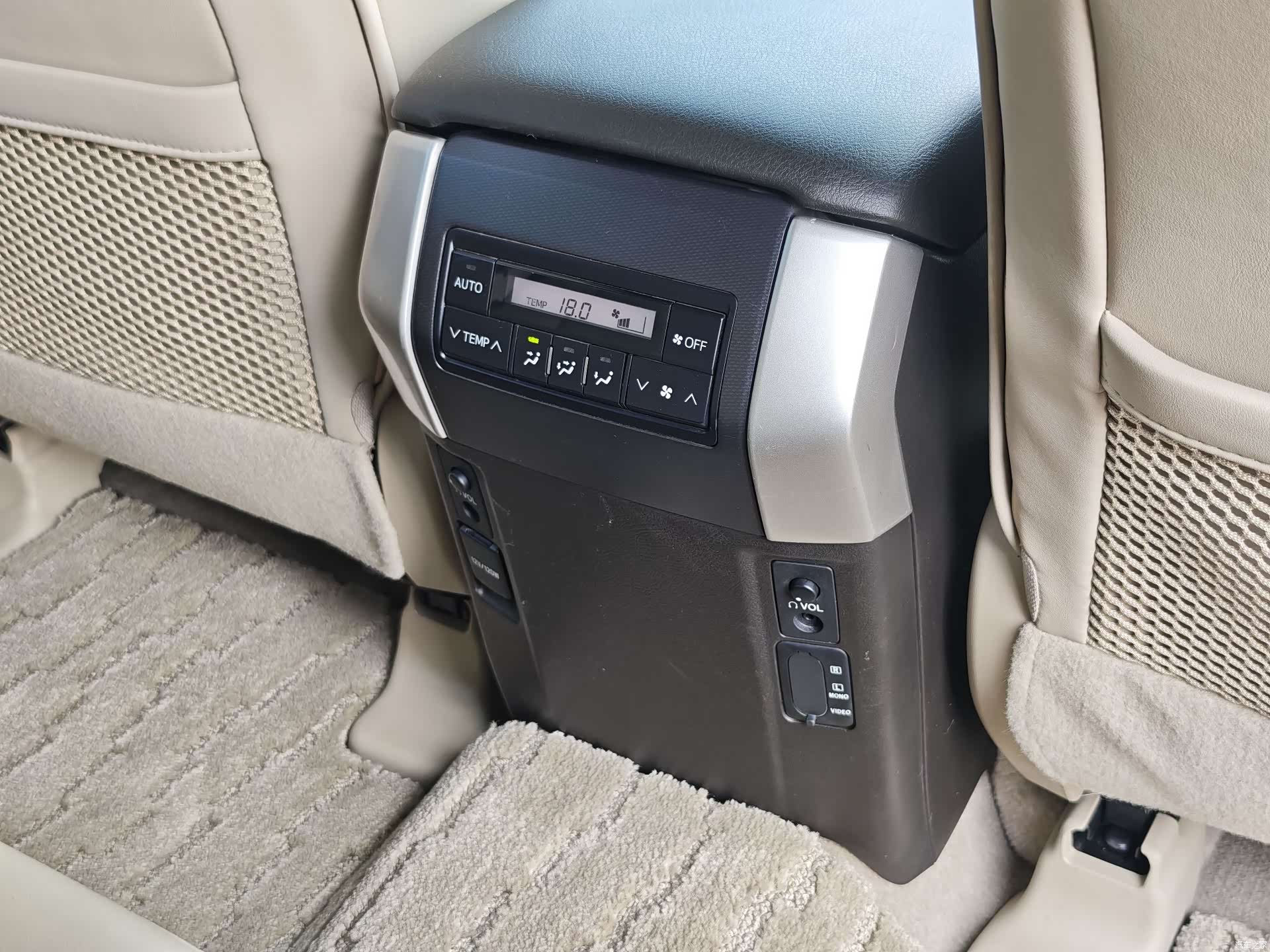 Toyota Prado, 2012 23