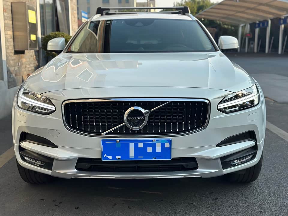 Volvo V90