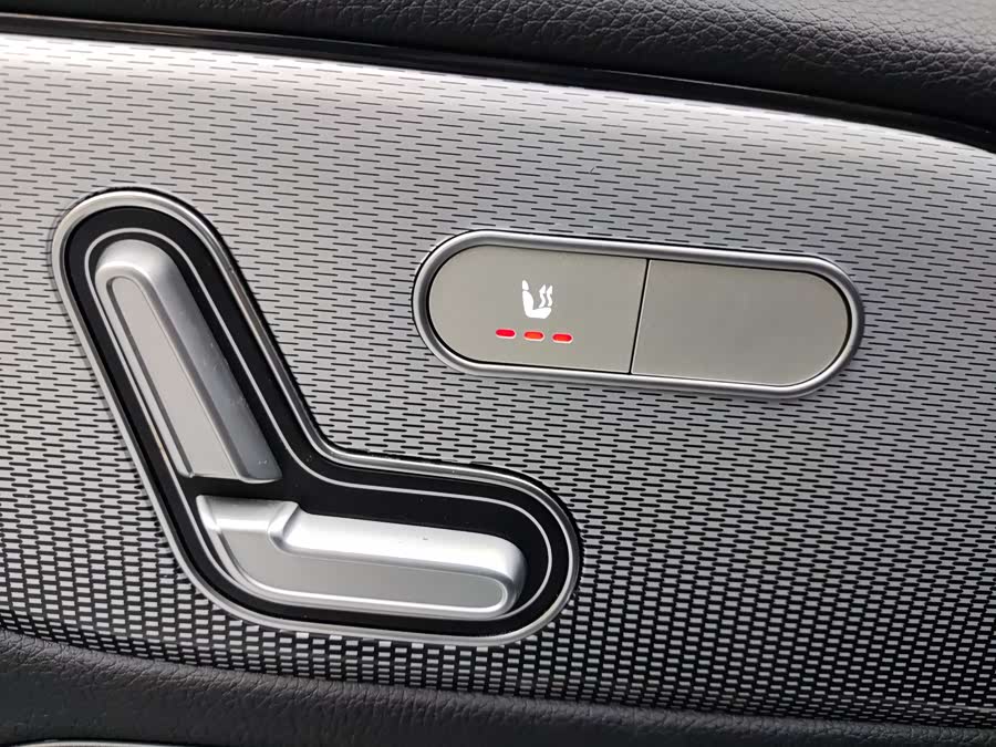 Mercedes-Benz GLB 2020, фото 16