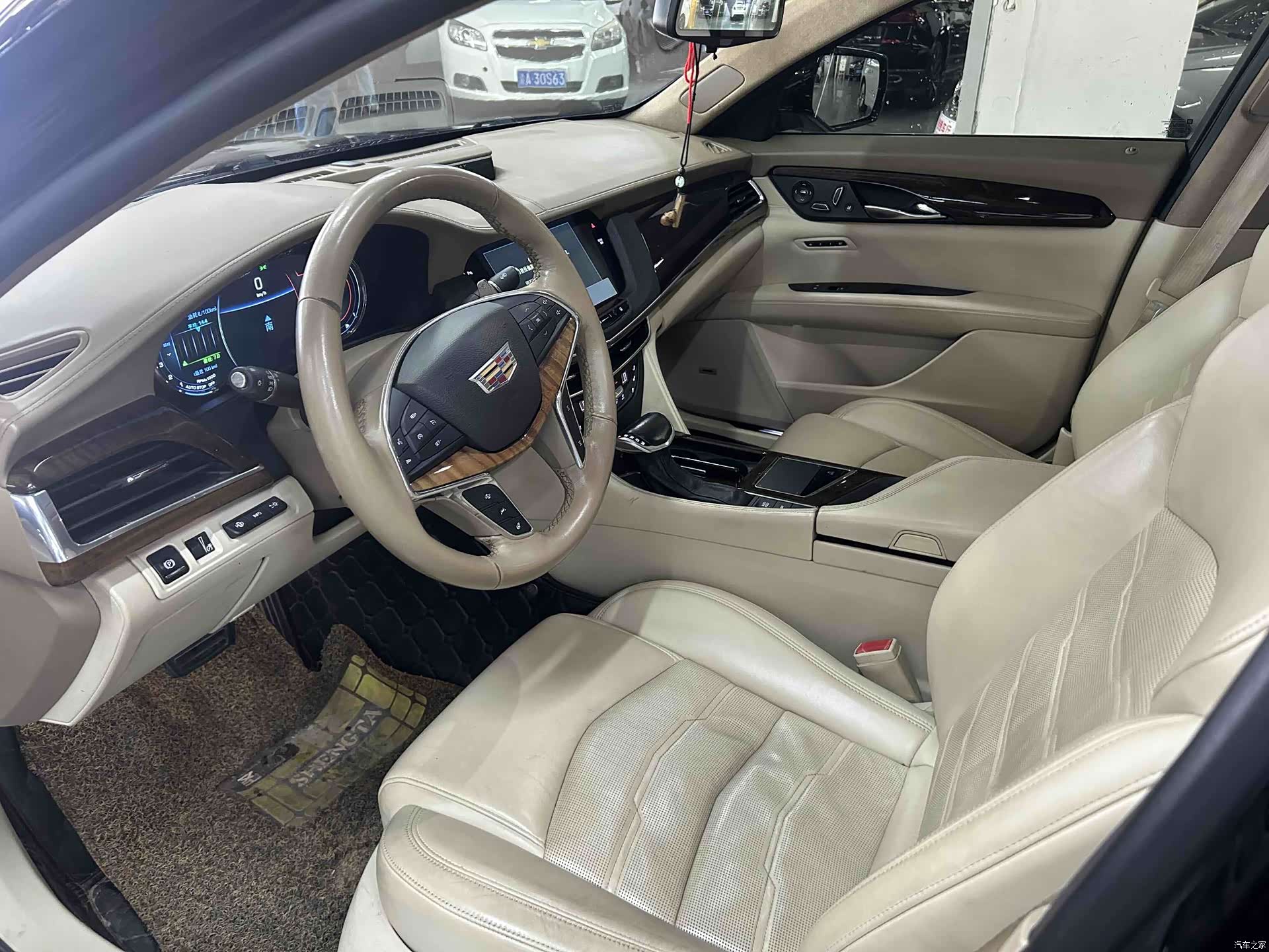 Cadillac CT6, 2016 6