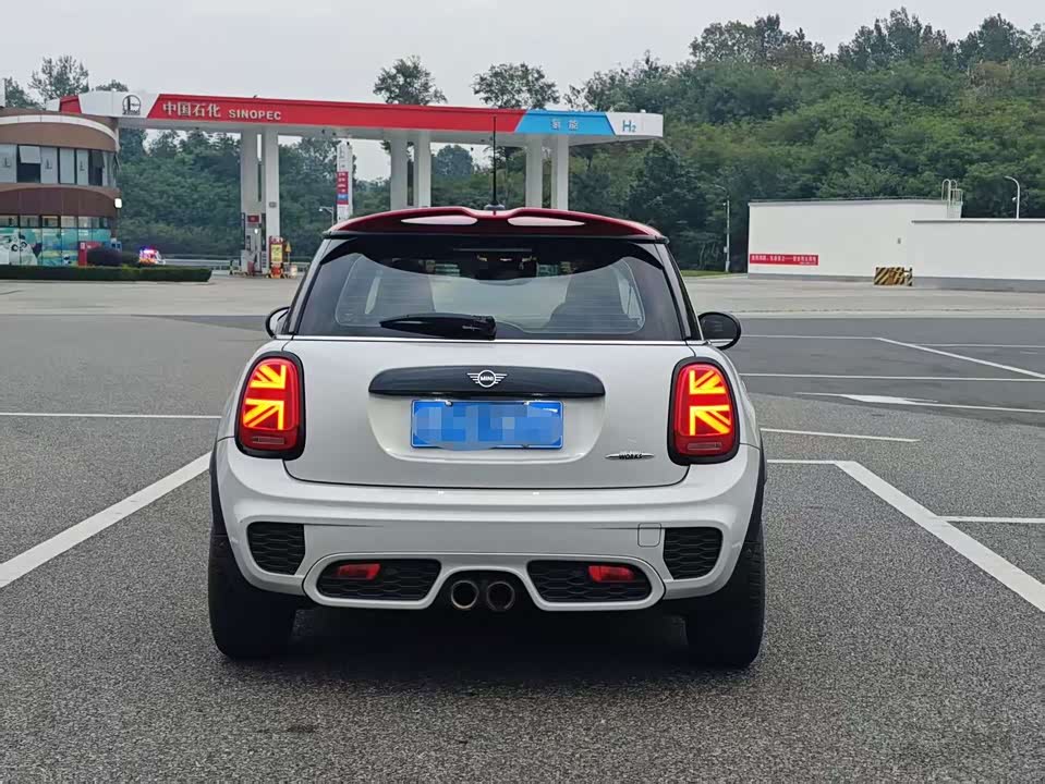 MINI JCW