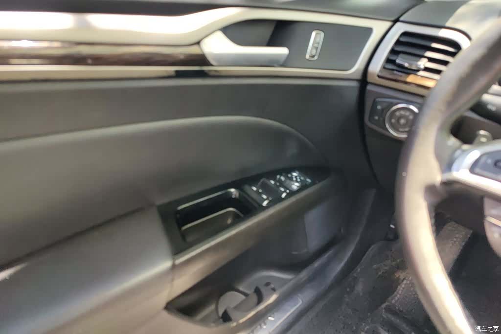Ford Mondeo, 2015 7