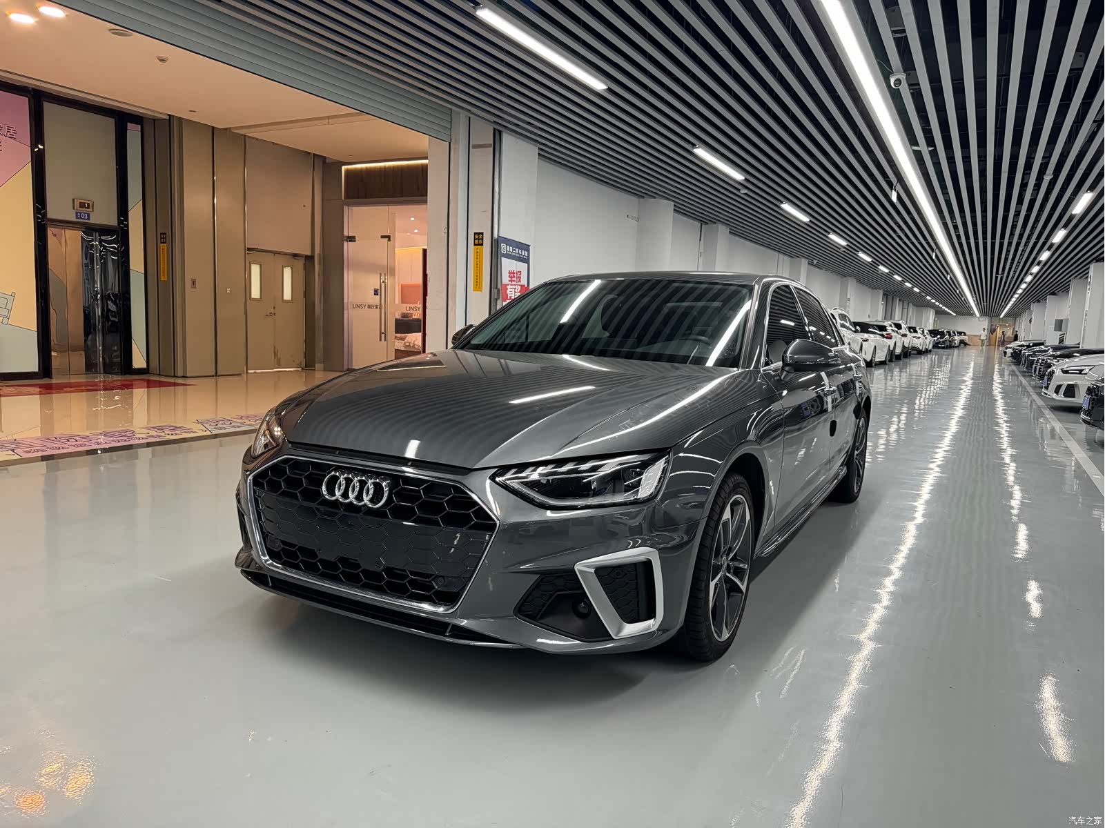 Audi A4L, 2022 1