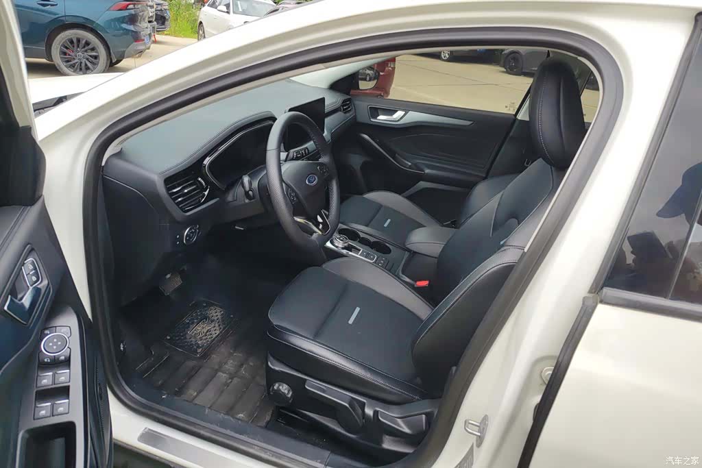 Ford Focus, 2021 9