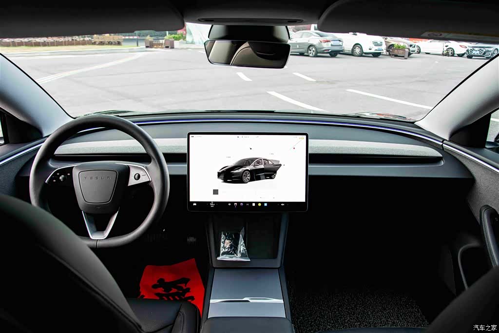 Tesla Model 3, 2024 18