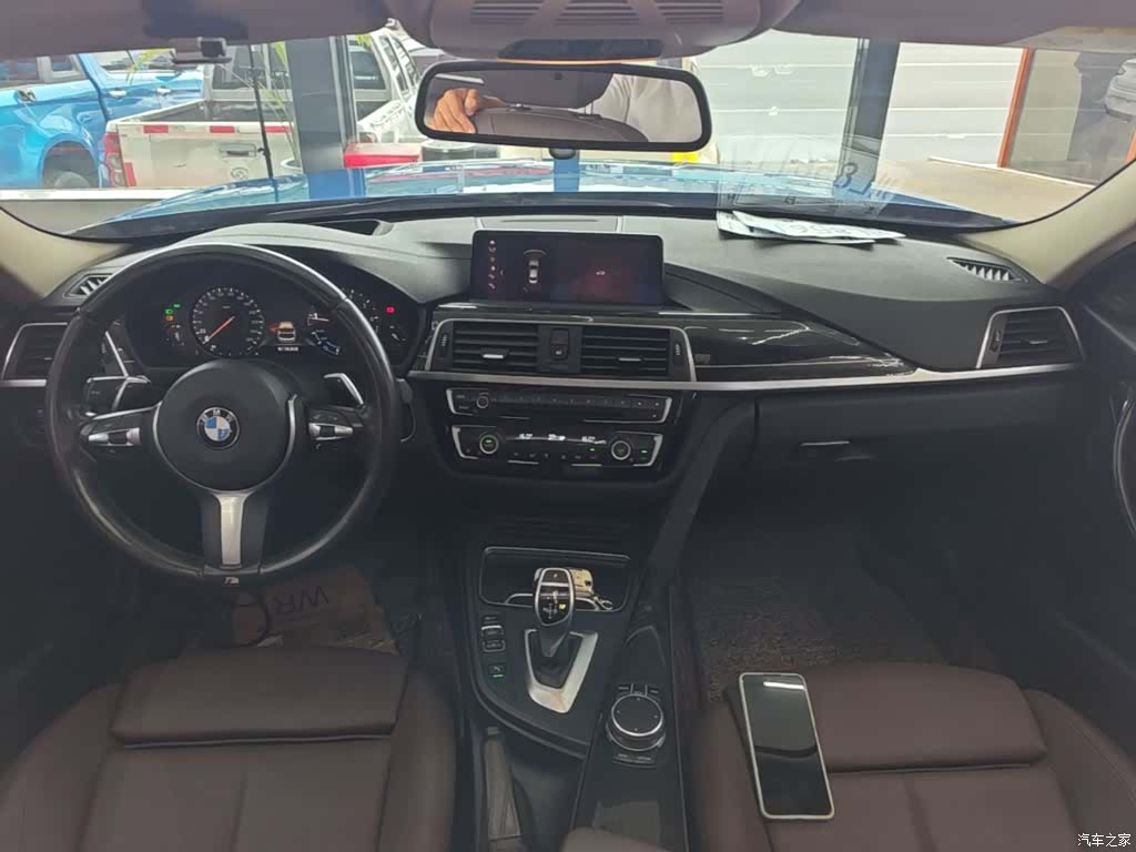 BMW 3 Series, 2018 10