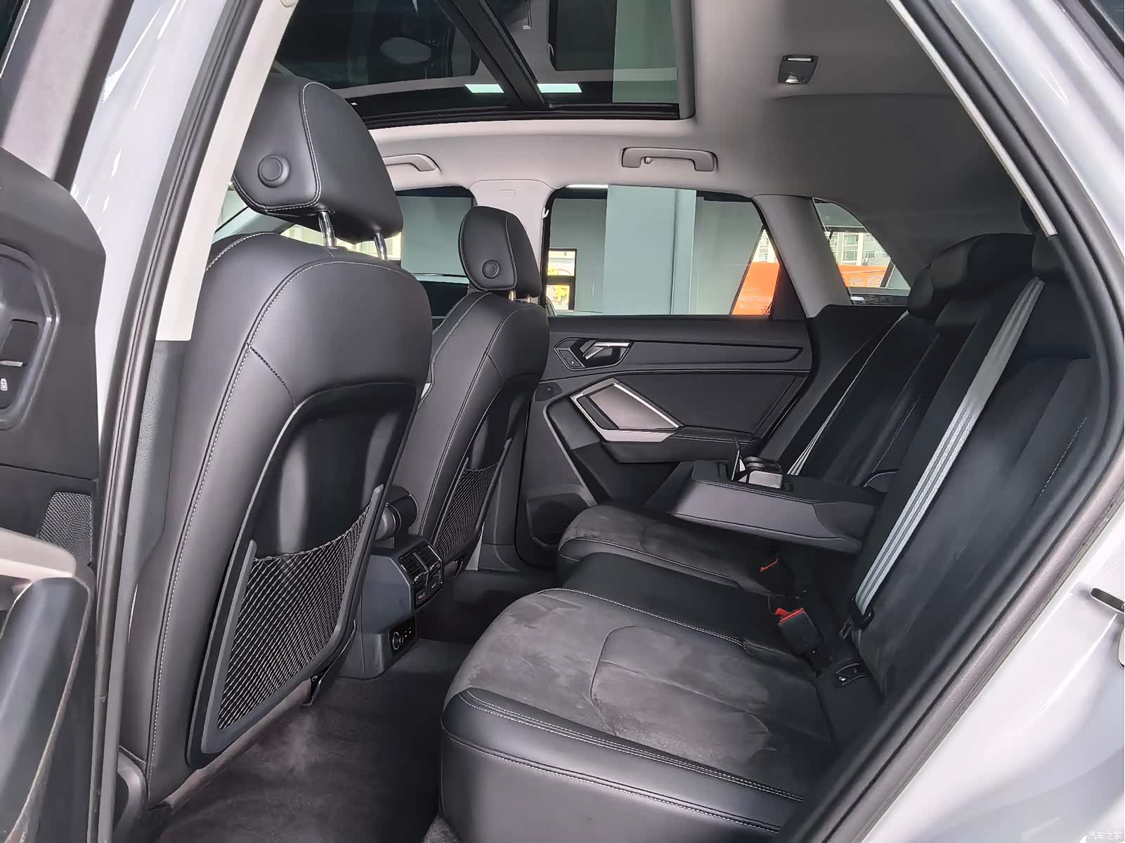 Audi Q3, 2023 10