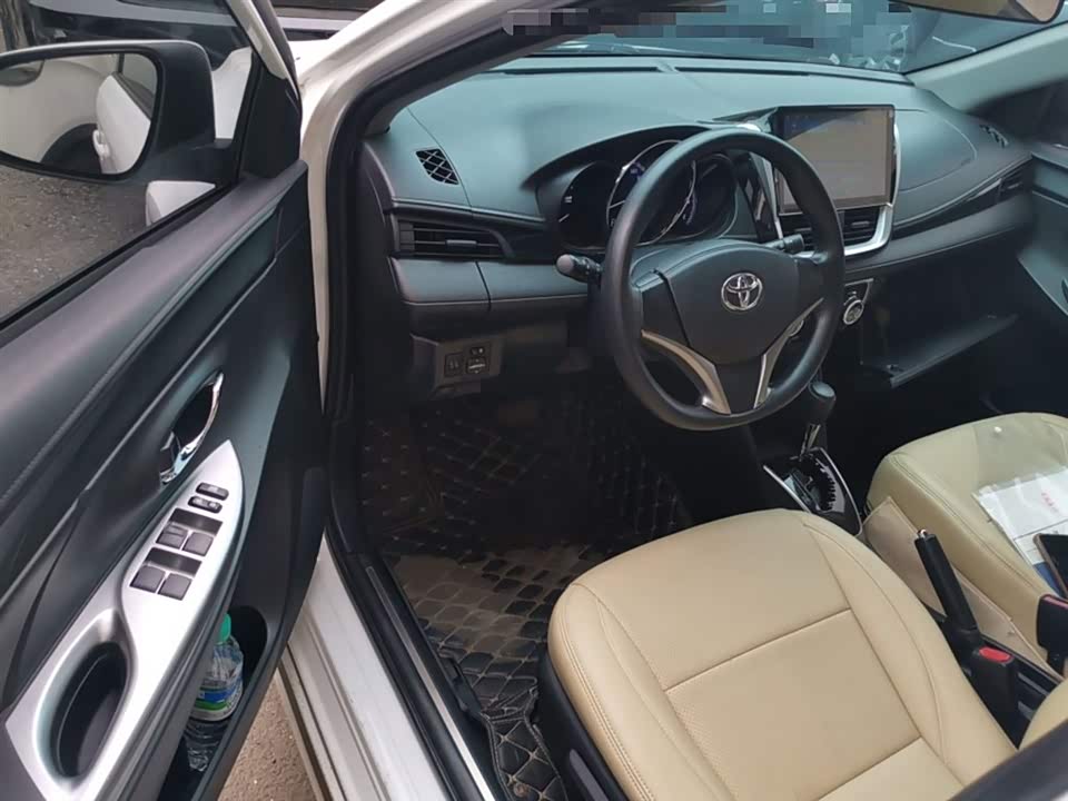 Toyota YARiS L Zhixuan