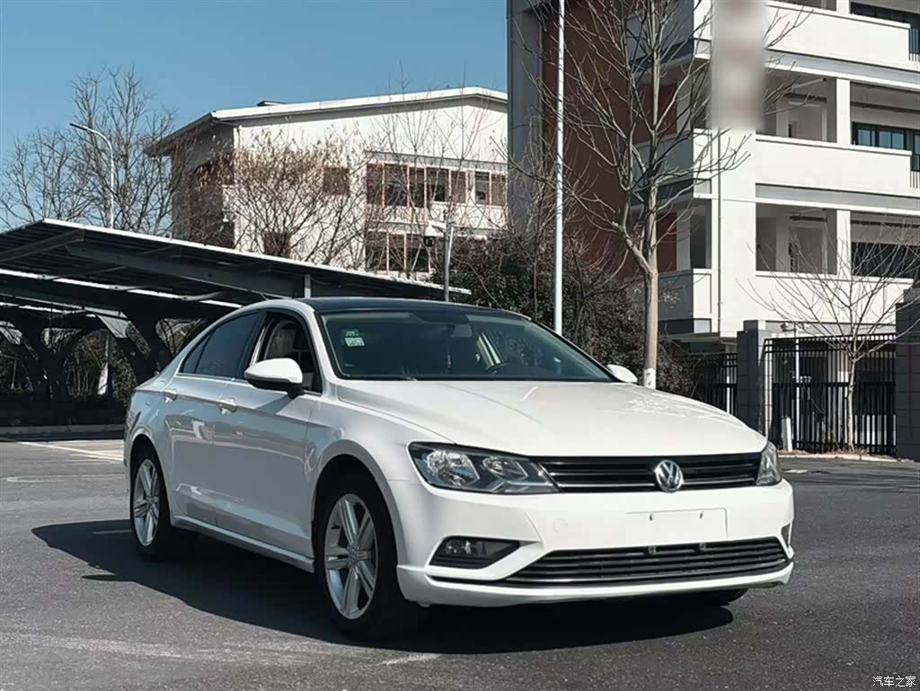 Volkswagen Lamando, 2015 10