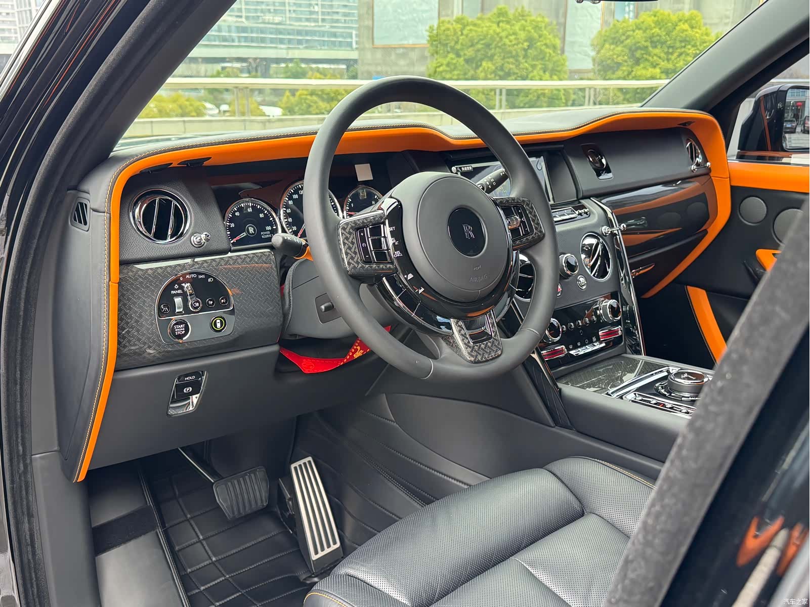 Rolls-Royce Cullinan, 2023 7