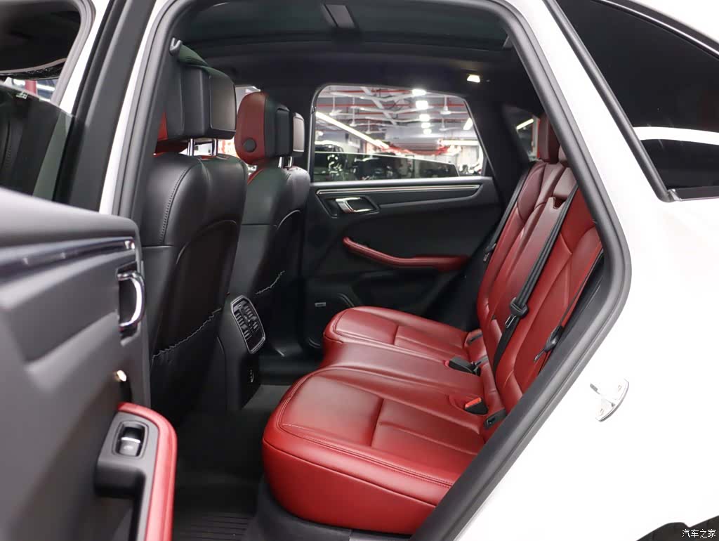 Porsche Macan, 2023 24