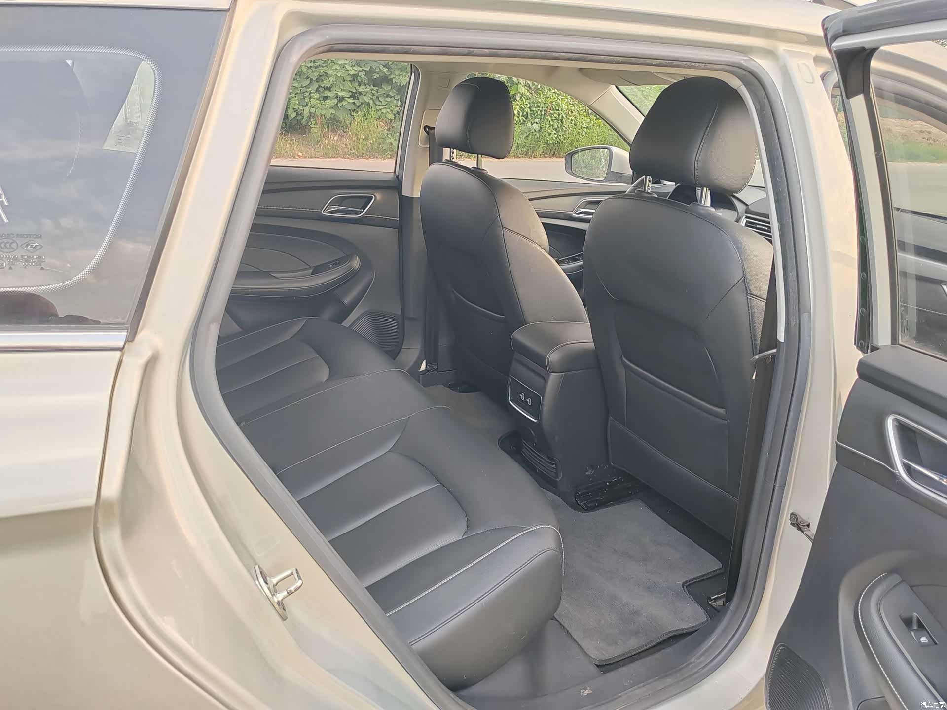 Roewe Ei5, 2019 22