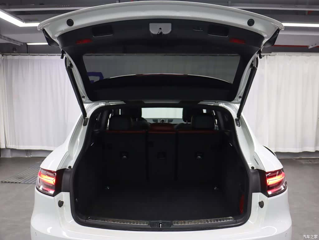 Porsche Macan, 2023 32
