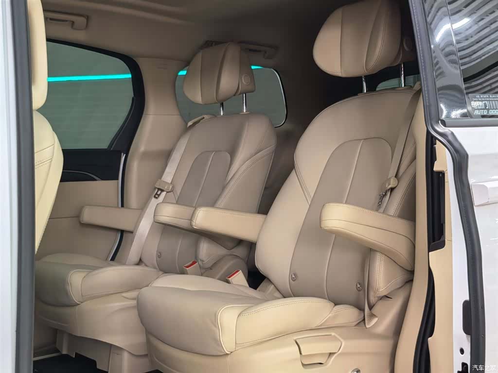 Buick GL8, 2023 8