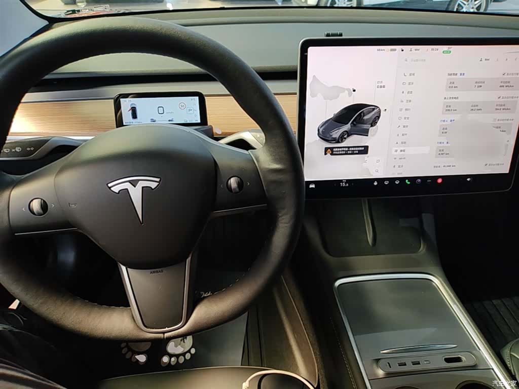 Tesla Model 3, 2022 10