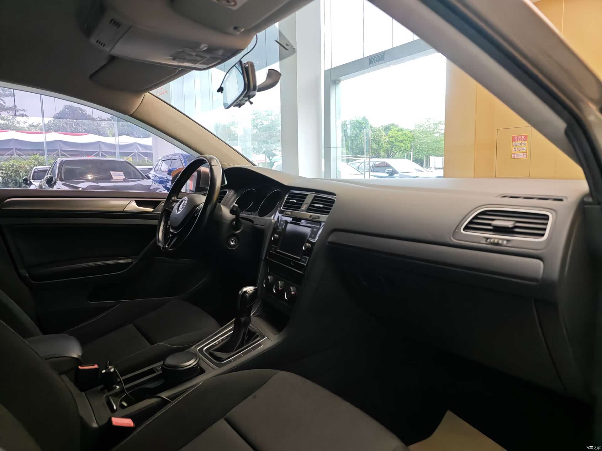 Volkswagen Golf, 2016 32
