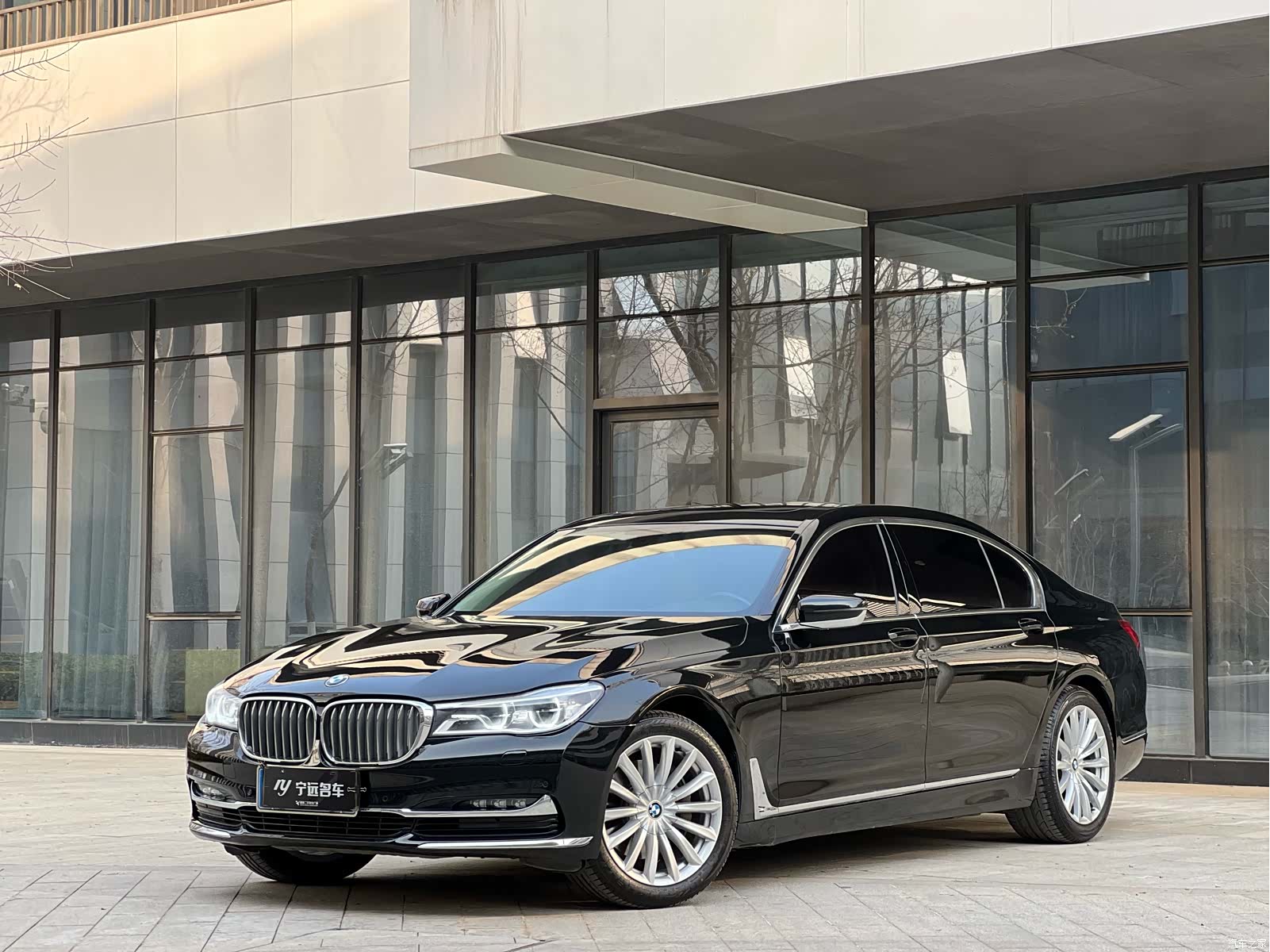 BMW 7 Series, 2017 1