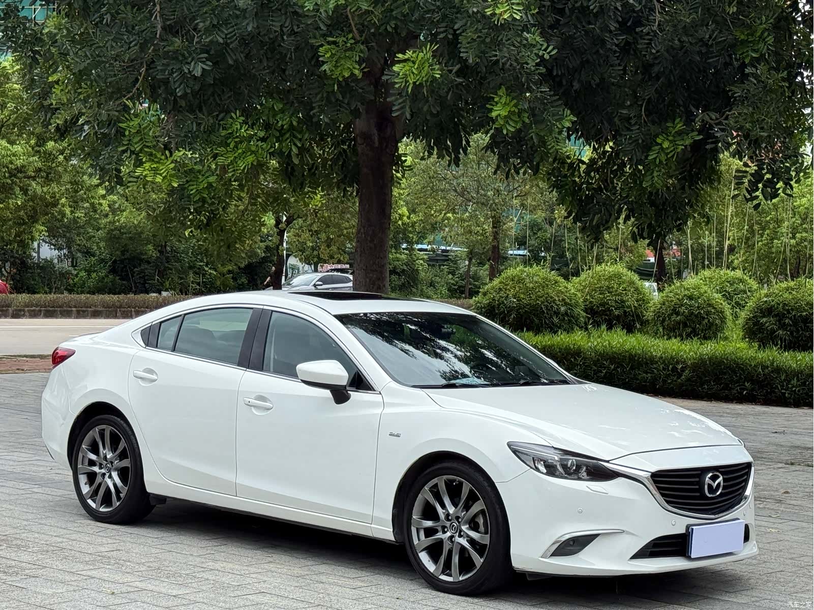 Mazda Atenza, 2017 3
