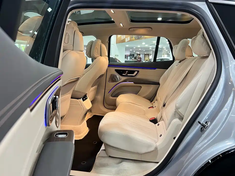 Mercedes-Benz EQS SUV