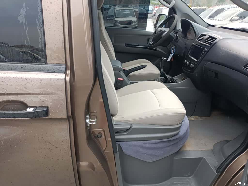 Wuling L3C, 2016 25