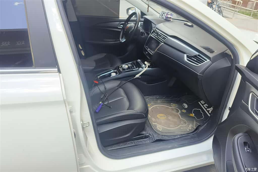 Roewe Ei5, 2019 8