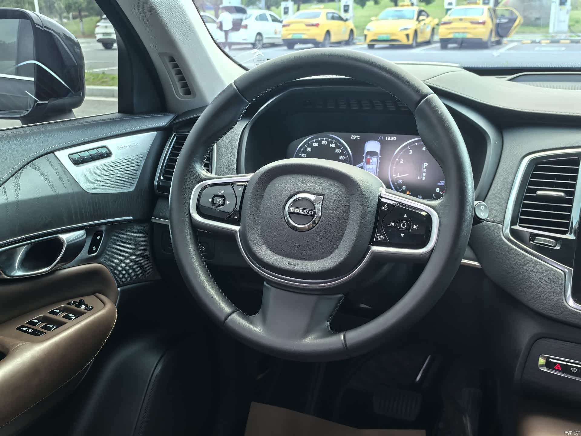 Volvo XC90, 2021 17