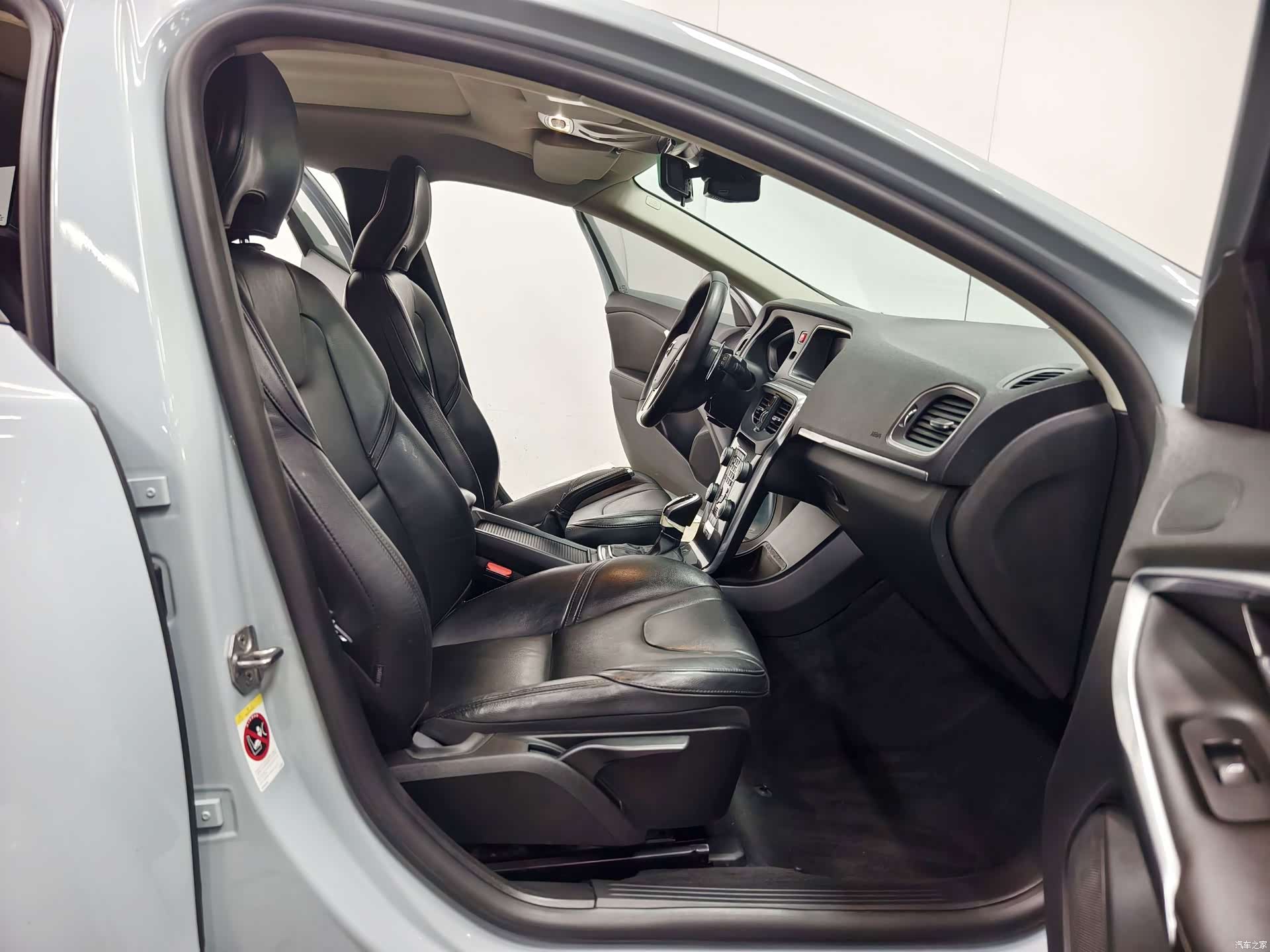 Volvo V40, 2016 14