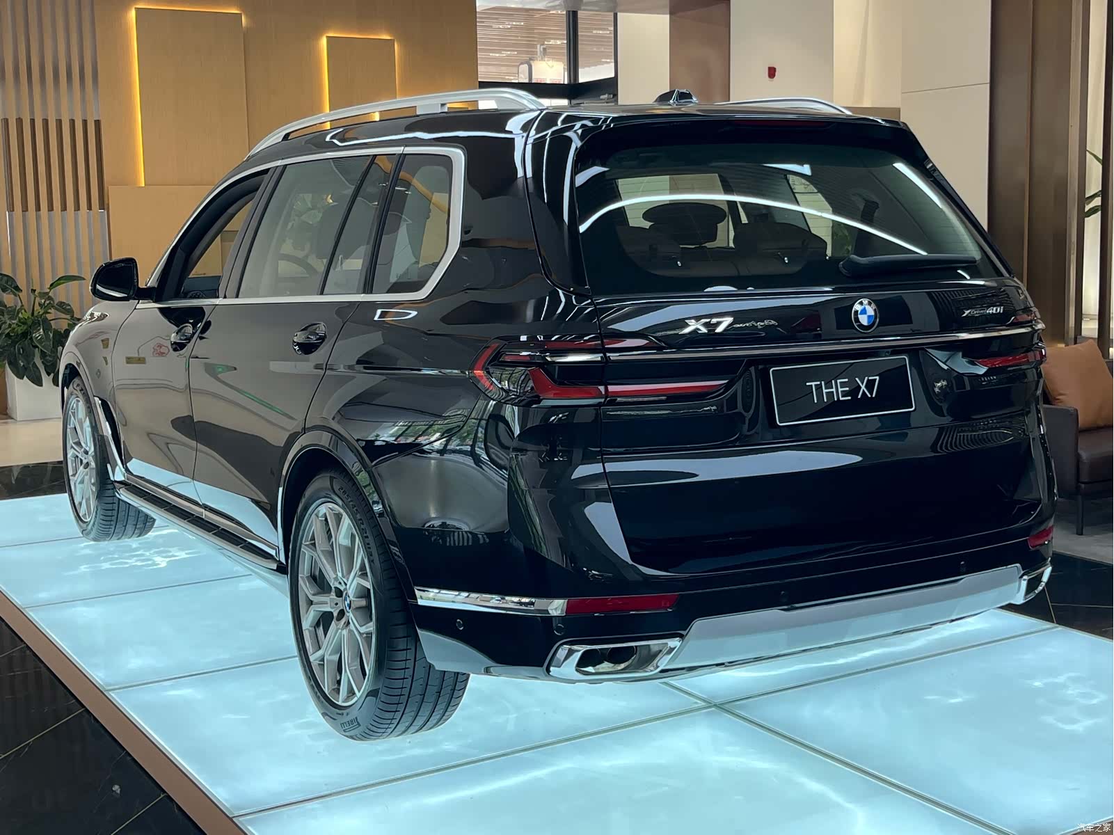 BMW X7, 1900 10