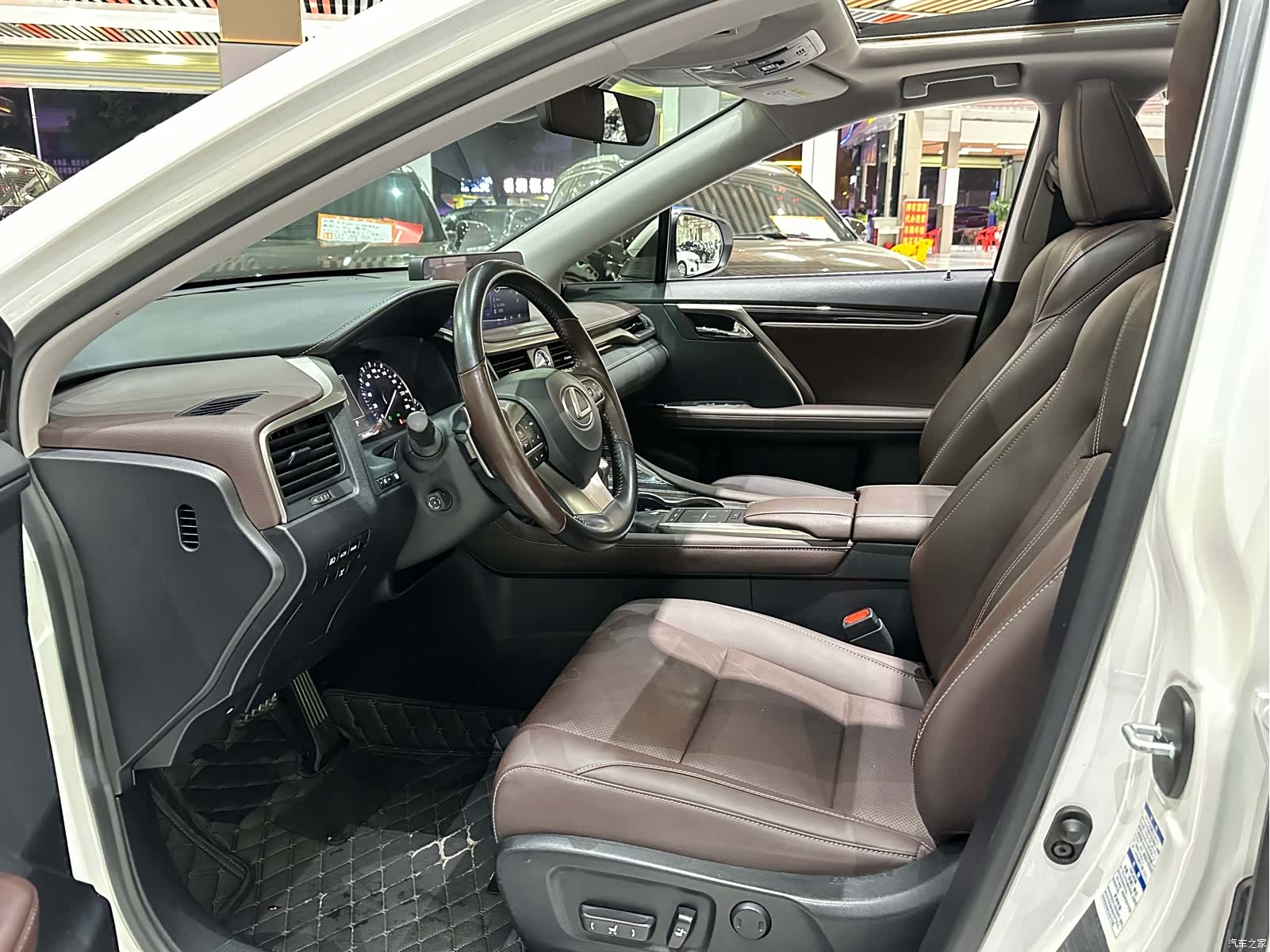 Lexus RX, 2022 8