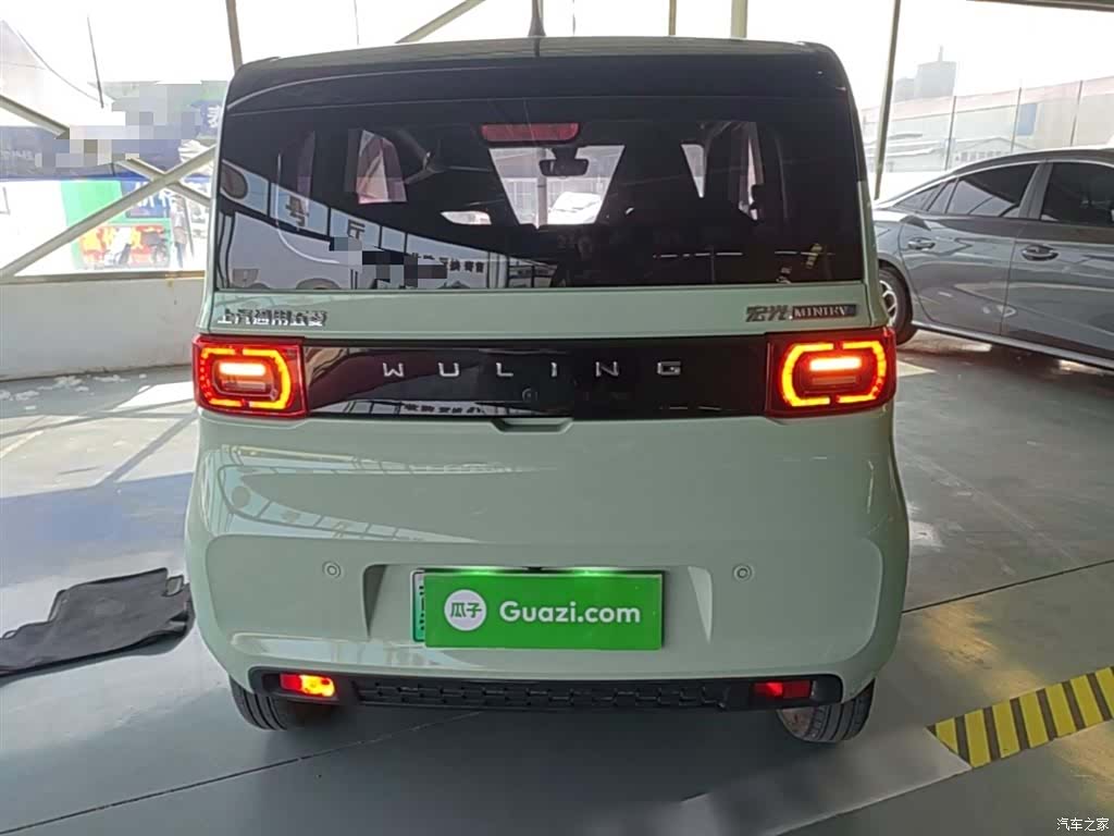 Wuling MINIEV, 2022 6
