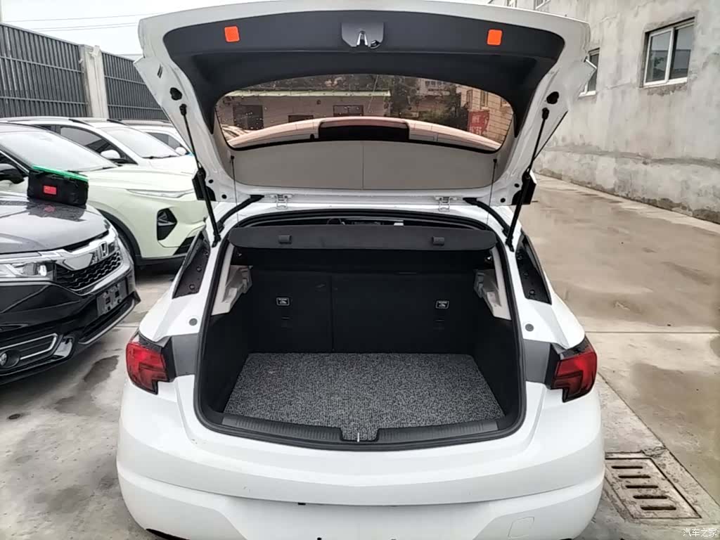 Buick Verano, 2017 19
