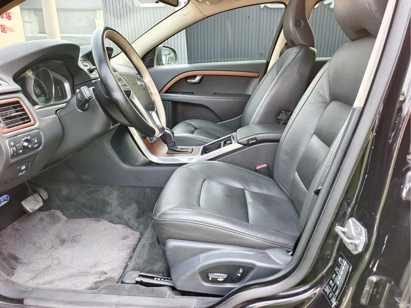 Volvo S80, 2015 11
