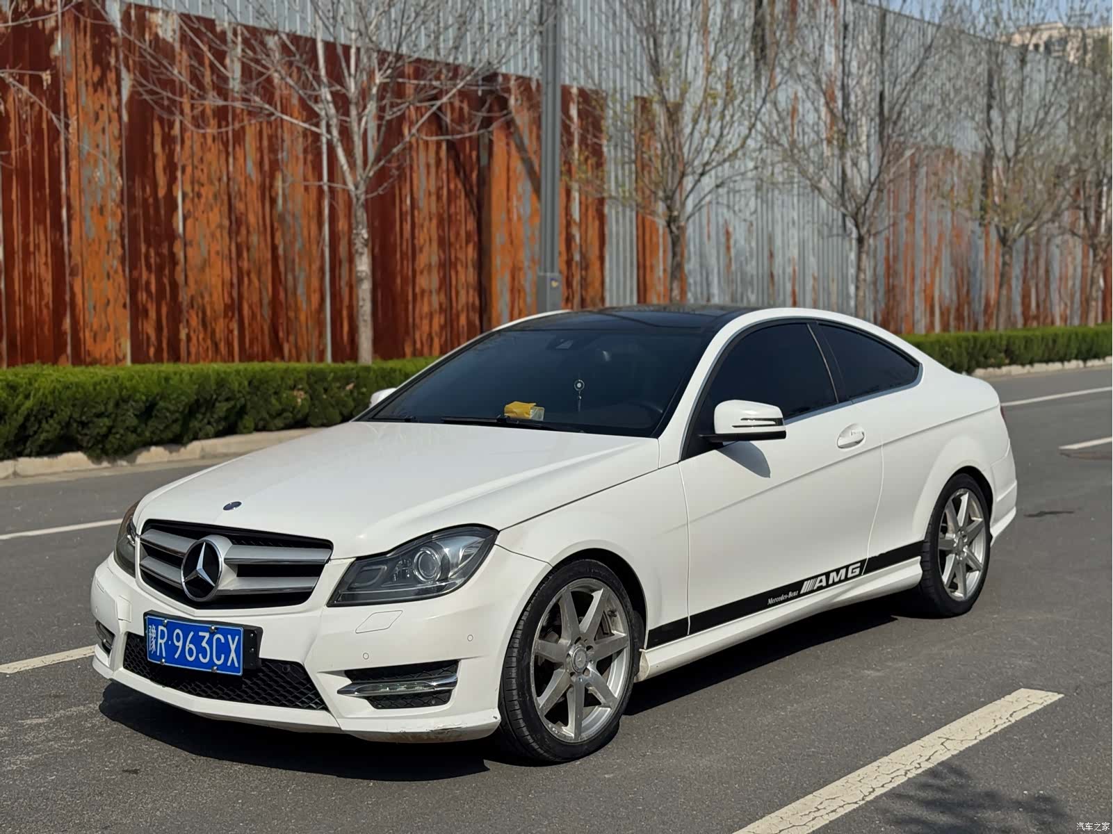 Mercedes-Benz C-Class, 2015 1