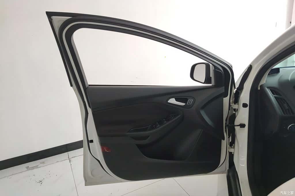 Ford Focus, 2016 7