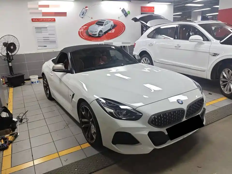 BMW Z4 BMW Z4