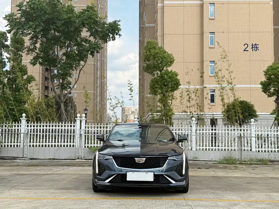 Cadillac CT4