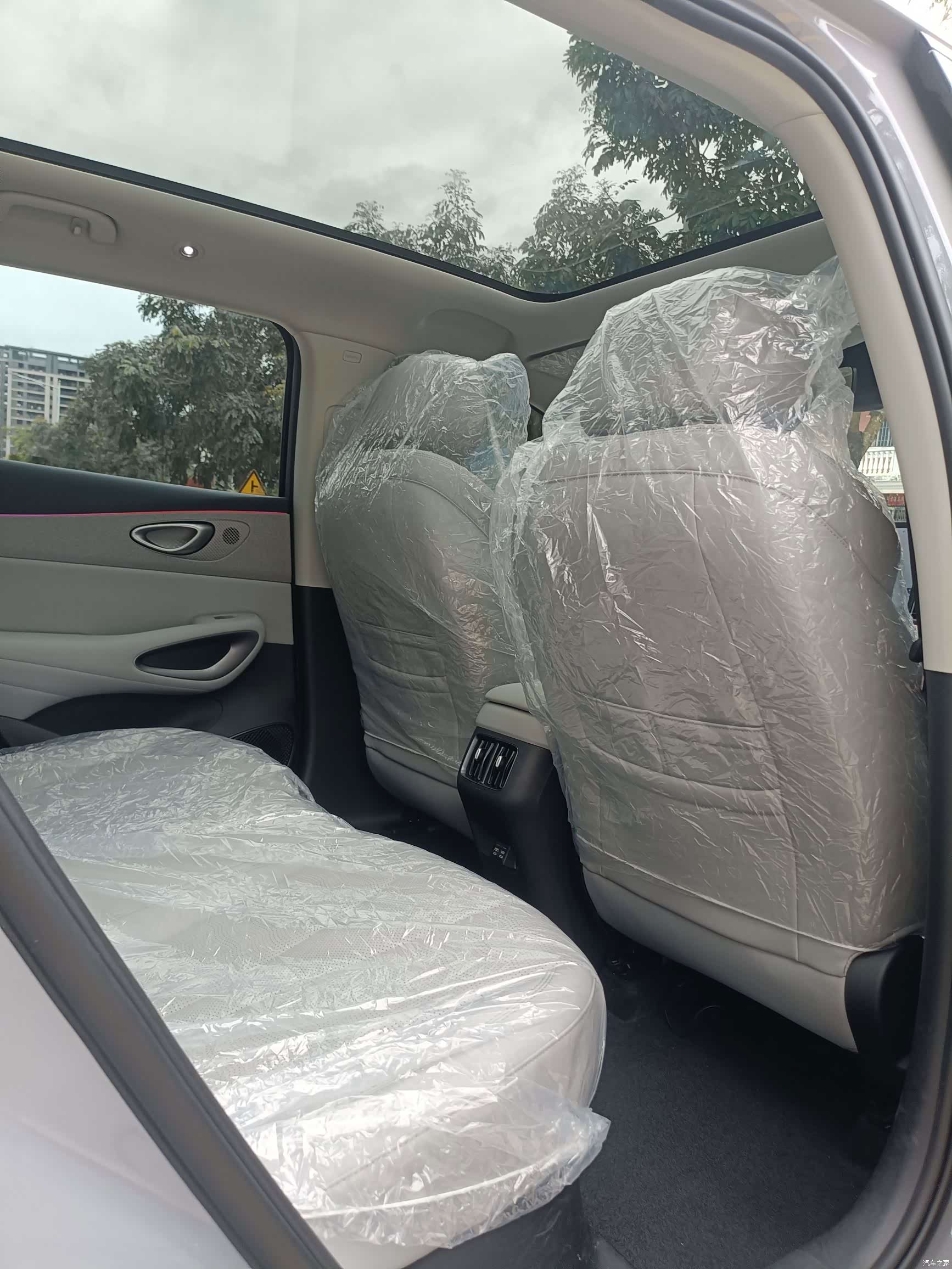 BYD HiAce, 2025 8