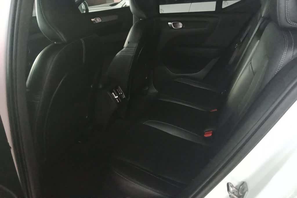 Volvo XC40, 2020 11