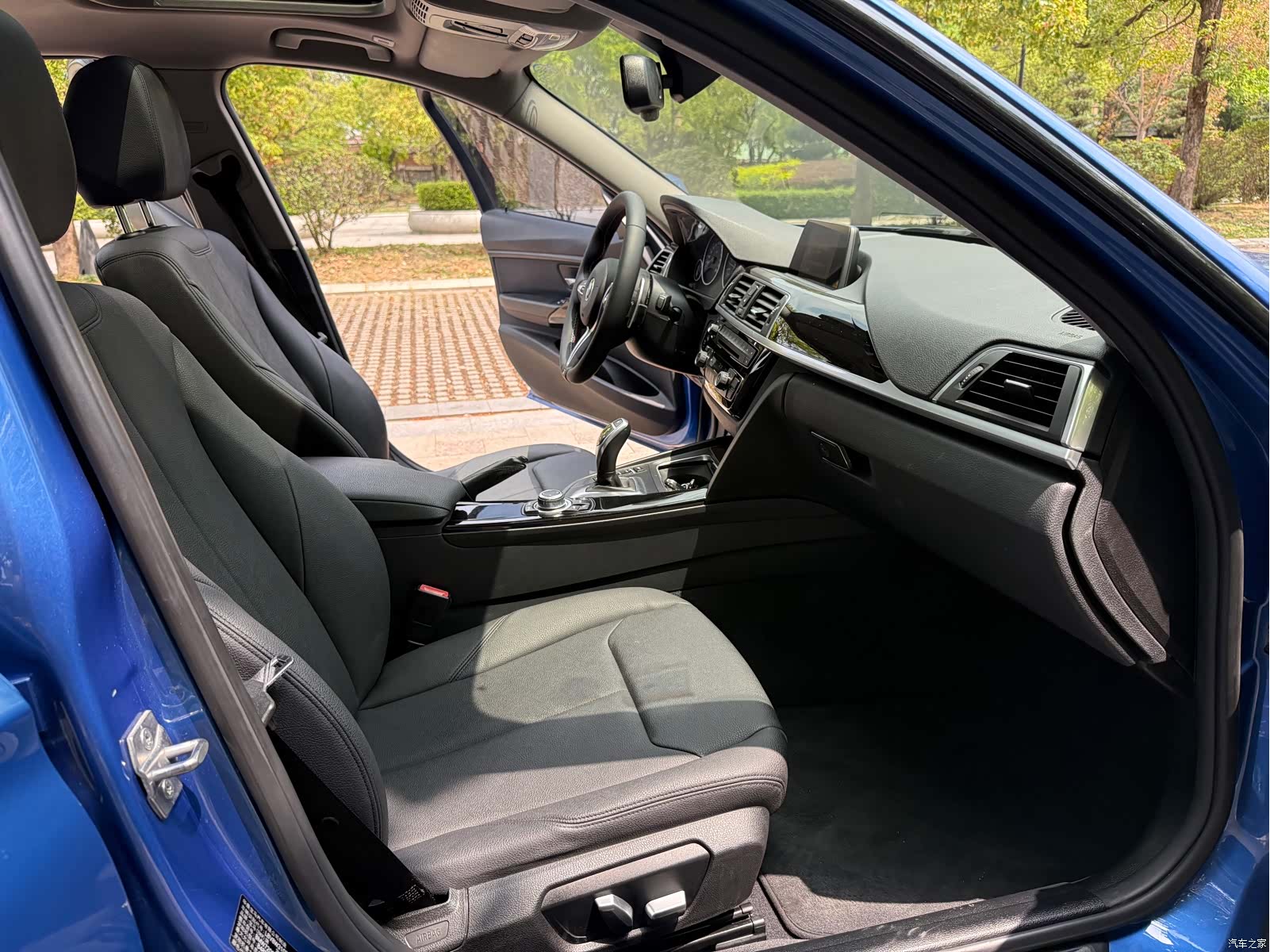BMW 3 Series, 2017 11