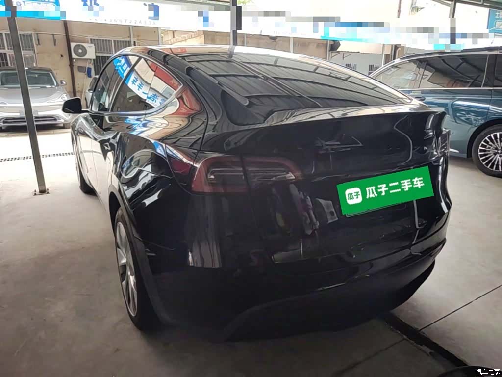 Tesla Model Y, 2023 все фото